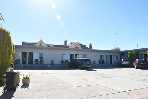 Hillview Motel - New Castle Tourism 2