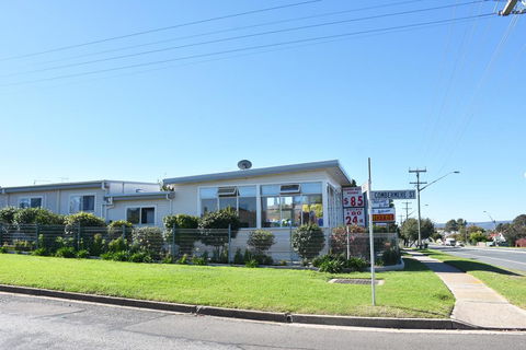 Hillview Motel - New Castle Tourism 3