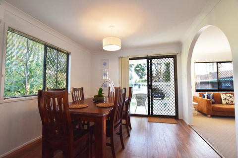 Holiday House - Newcastle Accommodation 0