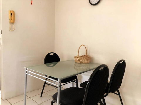 Holiday Unit By The Beach With Pool - Newcastle Accommodation 2