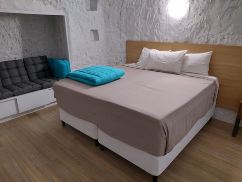 Holly Place - New Castle Tourism 1