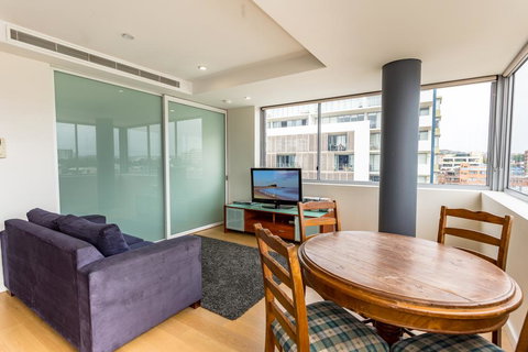 Honeysuckle Executive Suites - Newcastle Accommodation 2