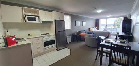 Horizons 201 - Lake Jindabyne Waterfront - Newcastle Accommodation 2