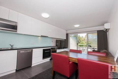 Horizons 518- Modern Apartment On The Lake Jindabyne Foreshore - Newcastle Accommodation 1