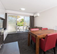 Horizons 518- Modern apartment on the Lake Jindabyne foreshore - Newcastle Accommodation