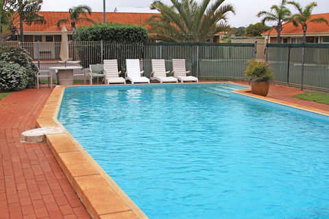 Hospitality Geraldton, SureStay By Best Western - New Castle Tourism 0