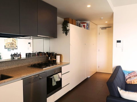 Italian Style Apartment - Newcastle Accommodation 0