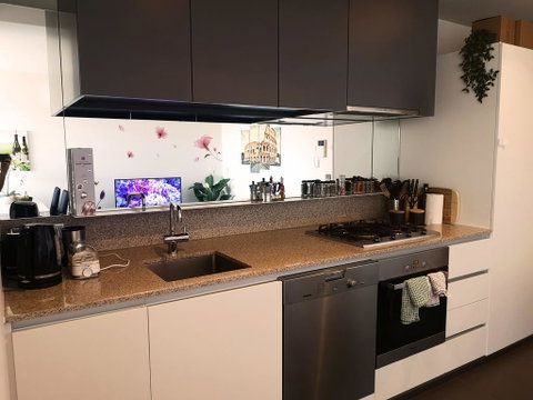 Italian Style Apartment - Newcastle Accommodation 3