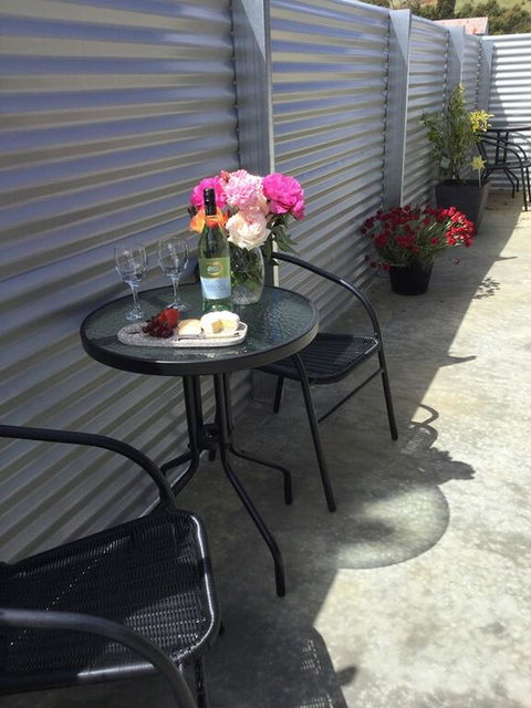 Kadi House Accommodation - New Castle Tourism 2