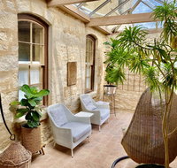 Karatta Beach Cottage - Newcastle Accommodation