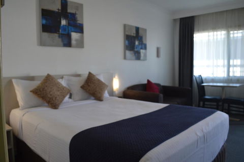 Karinga Motel, SureStay Hotel By Best Western - New Castle Tourism 1