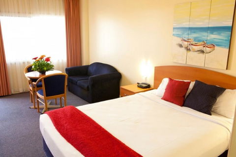 Karinga Motel, SureStay Hotel By Best Western - New Castle Tourism 3