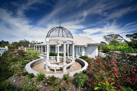 Katoomba Manor - Newcastle Accommodation 0