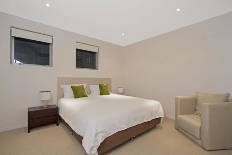 KINGSCLIFF OCEAN VIEW TERRACE BY THE FIGTREE 5 - Newcastle Accommodation 3