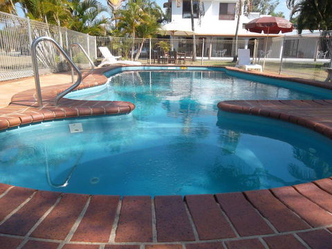 Kinka Palms Beachfront Apartments / Motel - Newcastle Accommodation 0