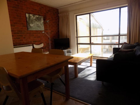 Kirwan Apartments 27 - Newcastle Accommodation 3