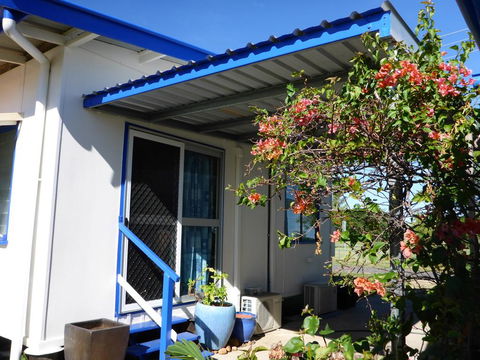 Kitches Cabin - Newcastle Accommodation 0