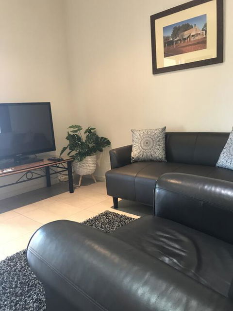 KUARLU@ONSLOW ACCOMMODATION - New Castle Tourism 2