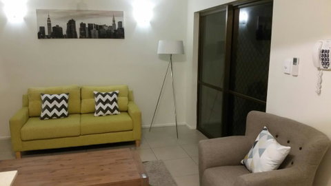 L'Amor Holiday Apartments - Newcastle Accommodation 3