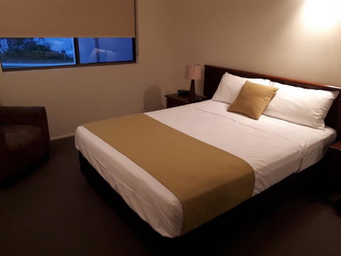 L'Amor Holiday Apartments - Newcastle Accommodation 1