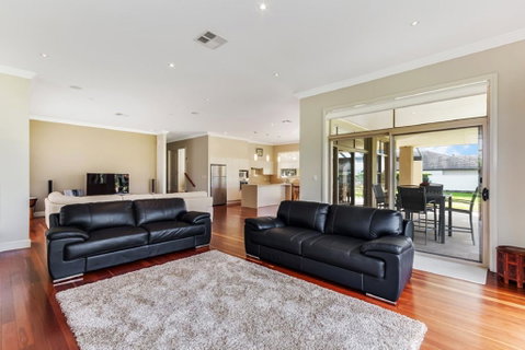 La Vita - Newcastle Accommodation 2