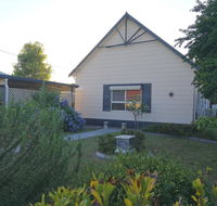 Large 6-Bedroom House with Wifi  Netflix Close to Singleton CBD Hunter Valley - New Castle Tourism