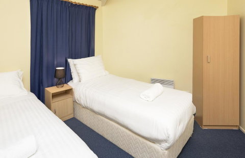 Leo's Cottage - Newcastle Accommodation 1