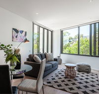 LUXURY APARTMENT / / MOMENTS TO LANE COVE VILLAGE - Newcastle Accommodation