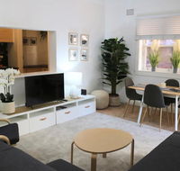 Luxury Double Bay Flat by Harbour Pool - Newcastle Accommodation