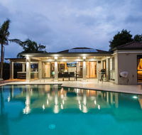Luxury Waterfront Home - Newcastle Accommodation