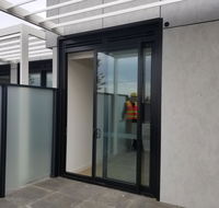 M city self contained Apartment - New Castle Tourism