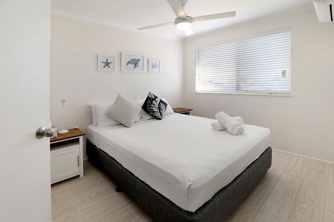 MAINSAIL8- MOOLOOLABA BEACH - New Castle Tourism 1