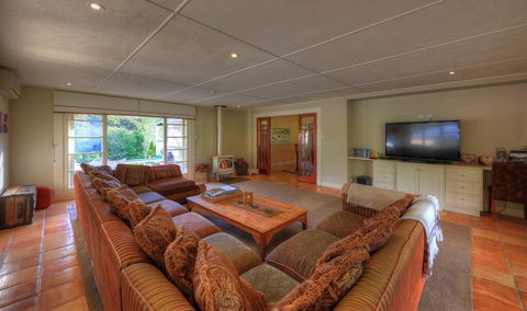 Maleny Homestead & Cottage - Newcastle Accommodation 1