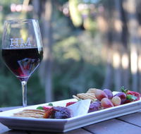 Maleny Hotel - Newcastle Accommodation