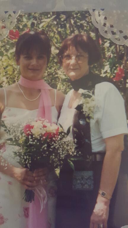 McCarthy Lake House - Newcastle Accommodation 3