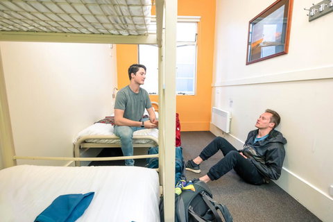Melbourne Central YHA - New Castle Tourism 2
