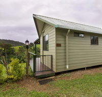 Mena Creek Flower House - Newcastle Accommodation