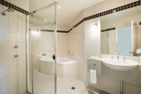 Mermaid Waters Hotel By Nightcap Plus - New Castle Tourism 3