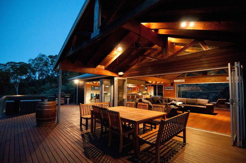 Milbrodale Lodge - New Castle Tourism 0