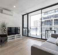 Modern  Bright 2BR Apt- Parking WIFI Pool  Gym - Newcastle Accommodation
