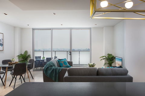 Modern 2 Bedroom Apartment In The Heart Of Burwood - Newcastle Accommodation 1