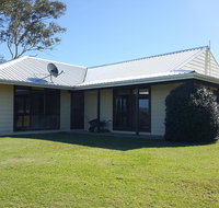 Molly Morgan Vineyard - Newcastle Accommodation
