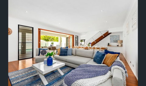 Narrabeen Beach House - Newcastle Accommodation 3