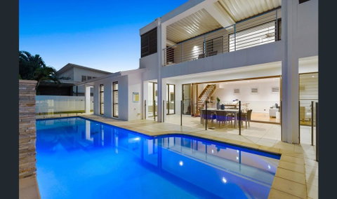 Narrabeen Beach House - Newcastle Accommodation 0