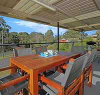 NARRAWALLEE RETREAT - Newcastle Accommodation