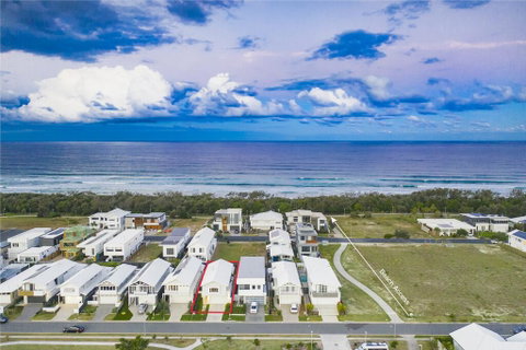 NAUTiLUS OCEAN BREEZE - Newcastle Accommodation 0