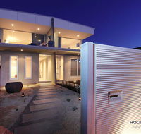 Nautilus Villa Luxury Retreat modern large double beachfront townhouse water views - Newcastle Accommodation