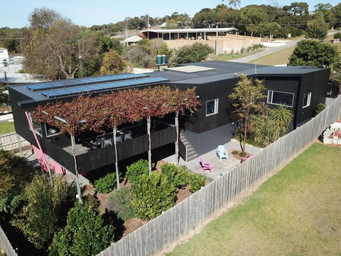 Nelson Victoria Luxury Holiday Accommodation - Newcastle Accommodation 1