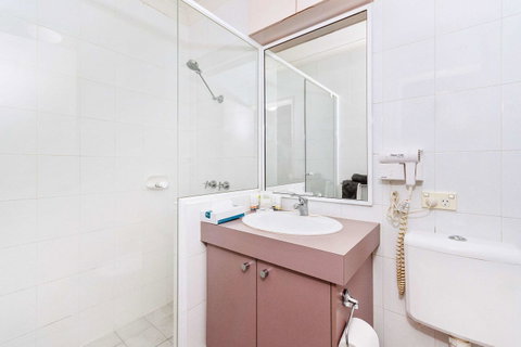 Quality Hotel Bayswater - Newcastle Accommodation 19