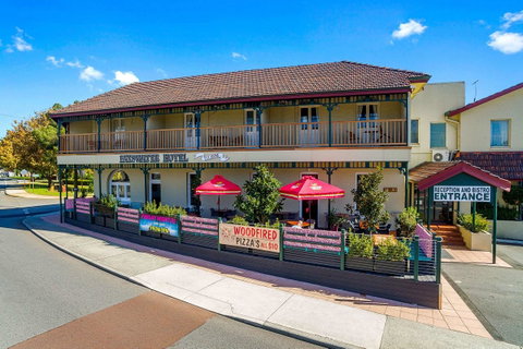 Quality Hotel Bayswater - Newcastle Accommodation 24